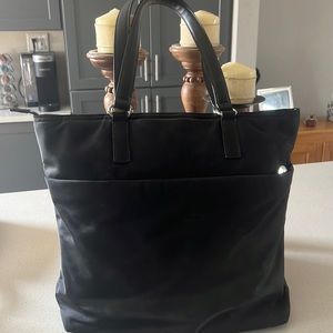 Like new Lo & Sons laptop bag